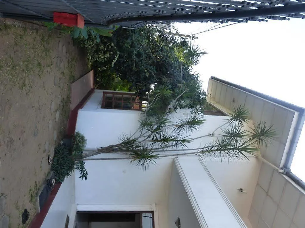 Snowdrop Hotel Negombo Guest house