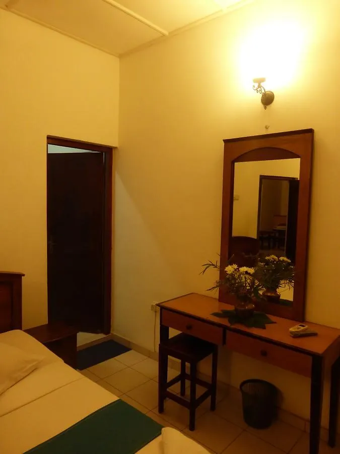 Snowdrop Hotel Negombo Sri Lanka