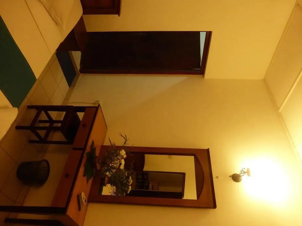 Snowdrop Hotel Negombo 0*,  Sri Lanka